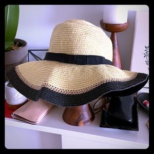 Beach hat